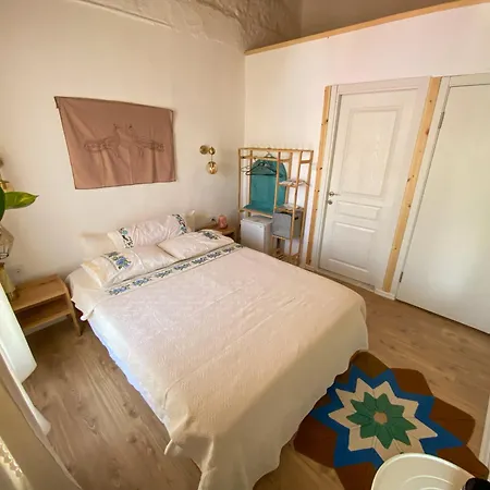 Hotel Esket *