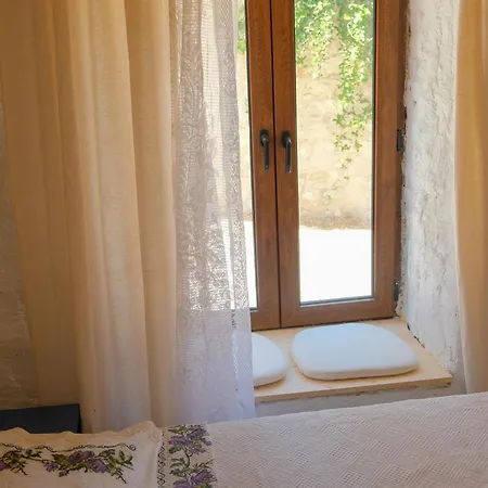 Esket Hotel *