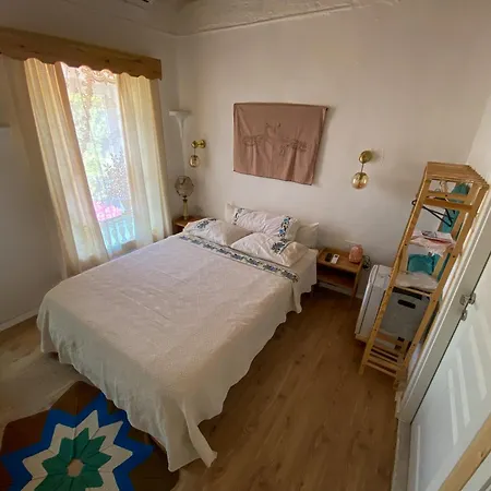 Esket Hotel *
